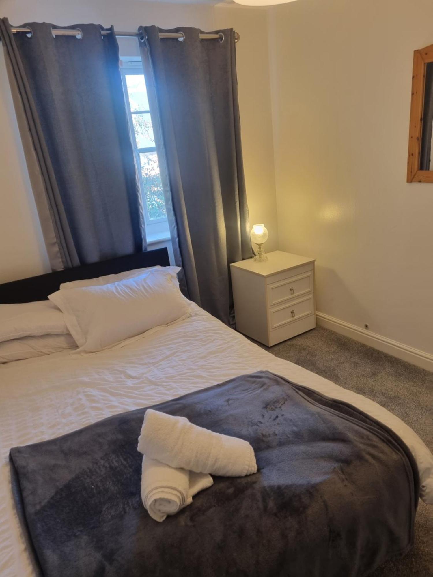 Maidstone Villa 3 Bedroom Free Sports Channels,Parking Sleeps 7 Exterior foto