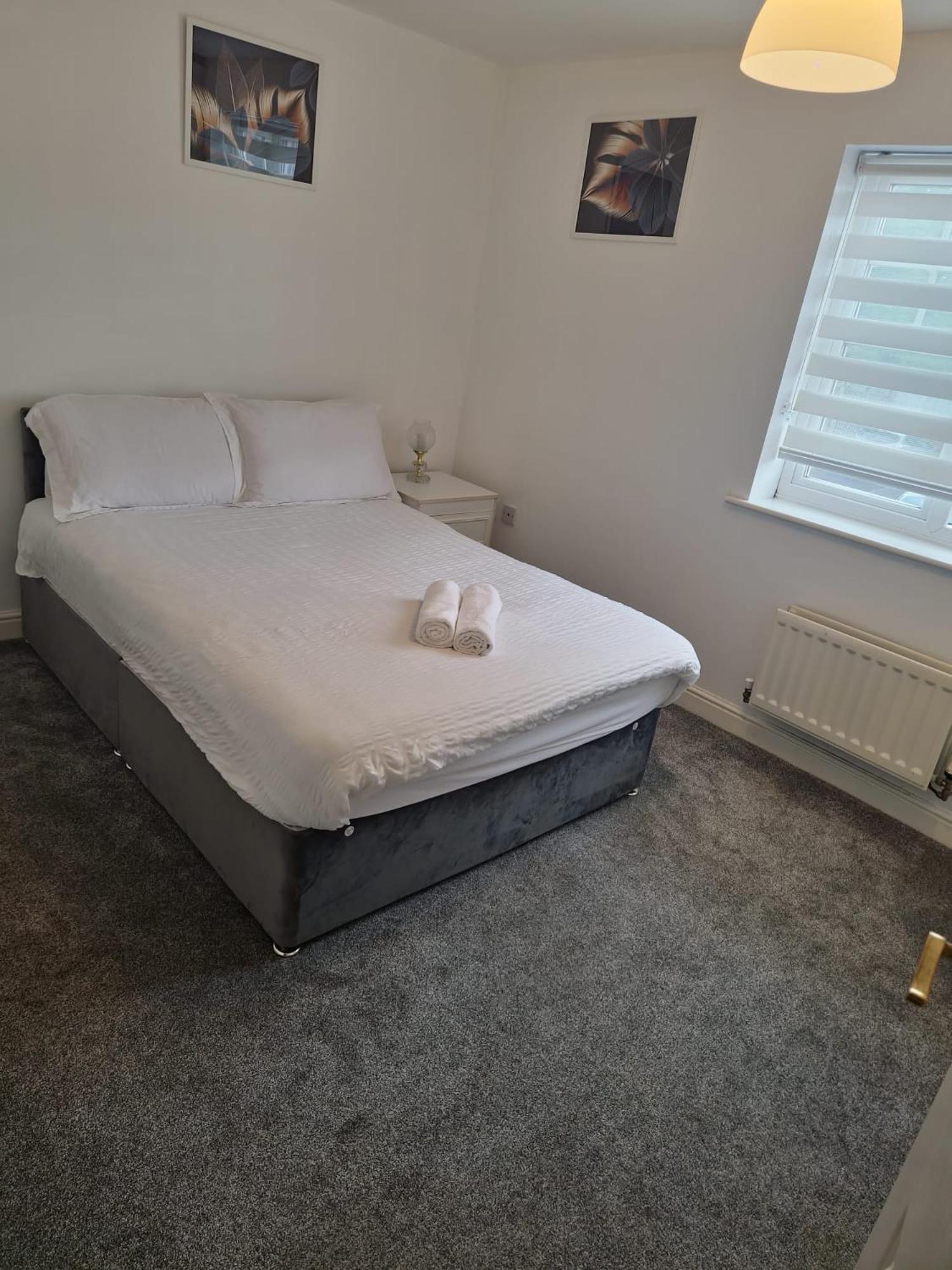Maidstone Villa 3 Bedroom Free Sports Channels,Parking Sleeps 7 Exterior foto
